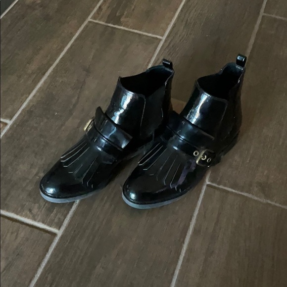 Boots - Picture 2 of 3